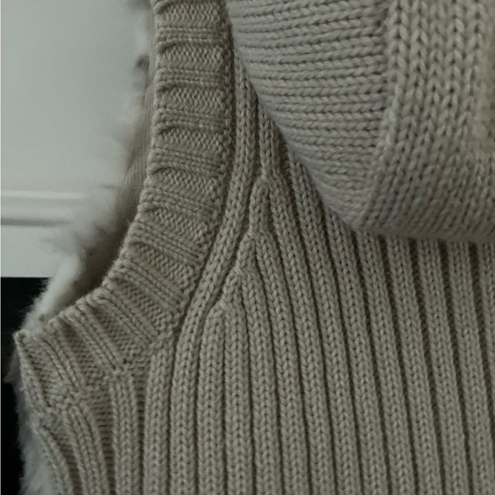 Jessica Simpson Faux Fur Sweater Hooded Vest - Small (S) - Picture 5 of 5